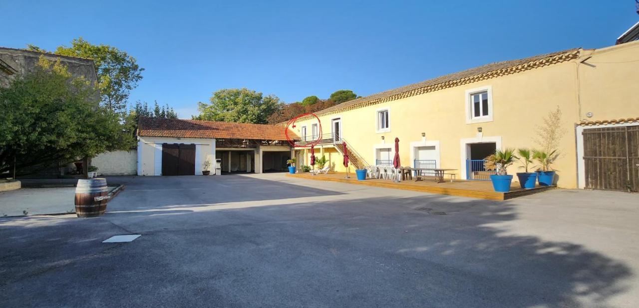 Maison 3 Chambres Avec Piscine Couverte Lespignan Exterior photo